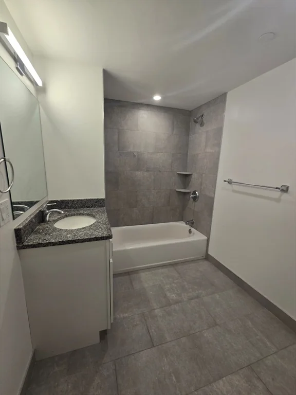 2 bed, 1 bath apartment for rent at 585 Essex St Unit 409, Lynn — photo 15 of 18