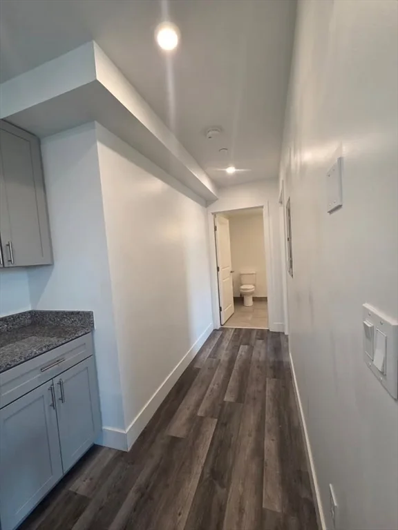 2 bed, 1 bath apartment for rent at 585 Essex St Unit 409, Lynn — photo 4 of 18