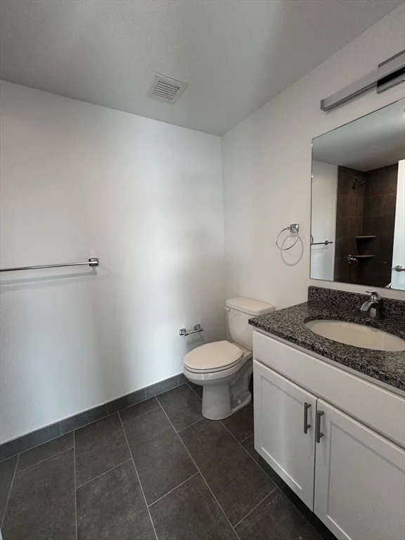 2 bed, 1 bath apartment for rent at 585 Essex St Unit 418, Lynn — photo 4 of 28