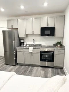 Studio bed, 1 bath apartment for rent at 585 Essex St Unit 425, Lynn — photo 1 of 26