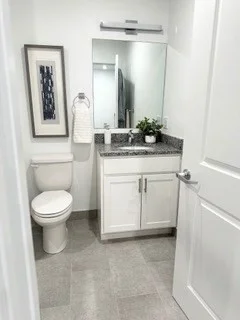 Studio bed, 1 bath apartment for rent at 585 Essex St Unit 425, Lynn — photo 4 of 26