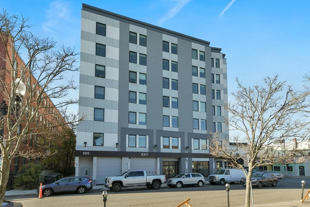 Studio bed, 1 bath apartment for rent at 585 Essex St Unit 507, Lynn — photo 24 of 25