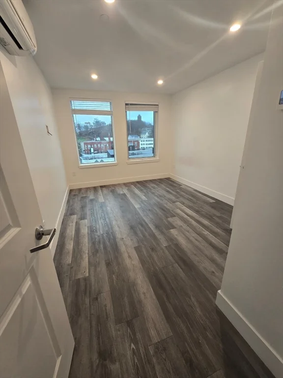 2 bed, 1 bath apartment for rent at 585 Essex St Unit 509, Lynn — photo 13 of 32