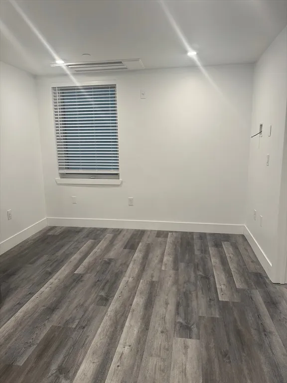 1 bed, 1 bath apartment for rent at 585 Essex St Unit 522, Lynn — photo 5 of 16