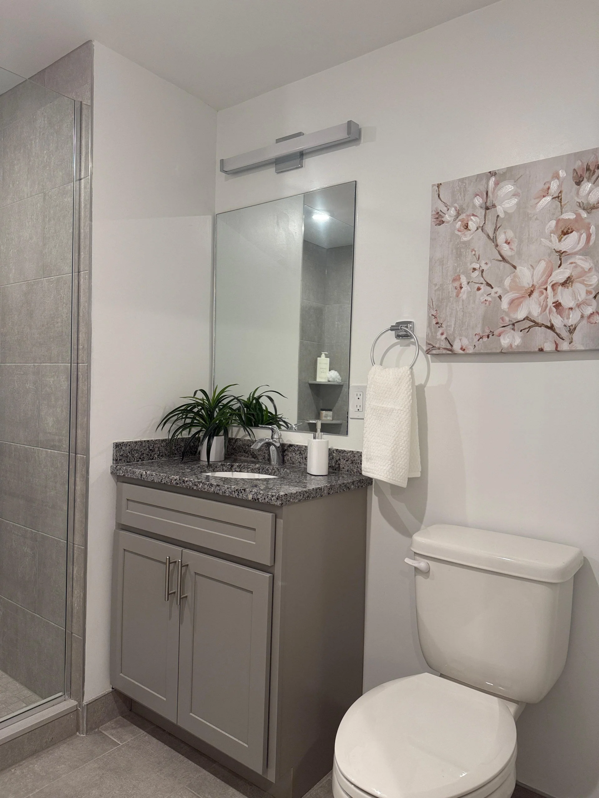 Studio bed, 1 bath apartment for rent at 585 Essex St Unit 619, Lynn — photo 8 of 26