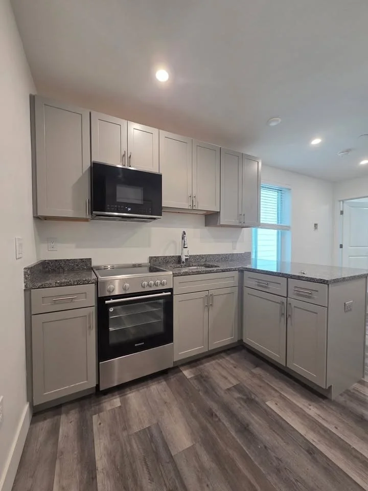 1 bed, 1 bath apartment for rent at 585 Essex St Unit 621, Lynn — photo 1 of 8