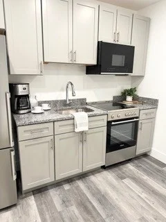 Studio bed, 1 bath apartment for rent at 585 Essex St Unit 625, Lynn — photo 1 of 17