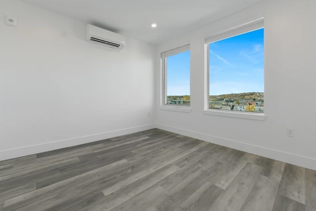2 bed, 1 bath apartment for rent at 585 Essex St Unit 709, Lynn — photo 11 of 28