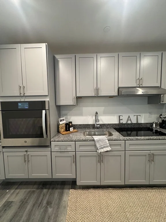 Studio bed, 1 bath apartment for rent at 585 Essex St Unit 727, Lynn — photo 10 of 16