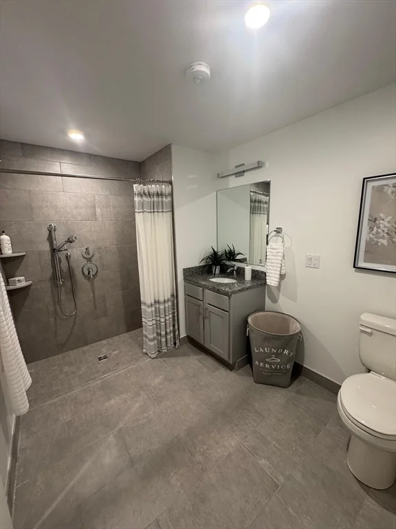 Studio bed, 1 bath apartment for rent at 585 Essex St Unit 727, Lynn — photo 13 of 16