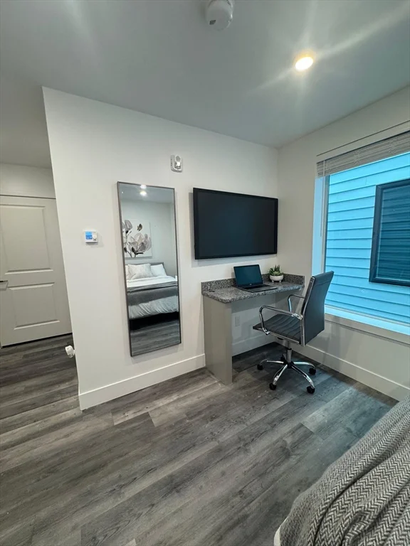 Studio bed, 1 bath apartment for rent at 585 Essex St Unit 727, Lynn — photo 6 of 16