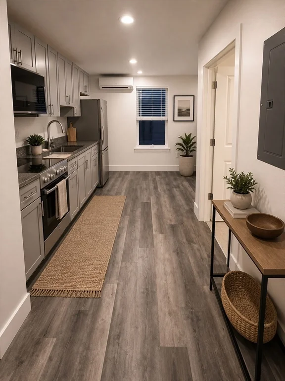 Studio bed, 1 bath apartment for rent at 585 Essex St Unit 823, Lynn — photo 3 of 6