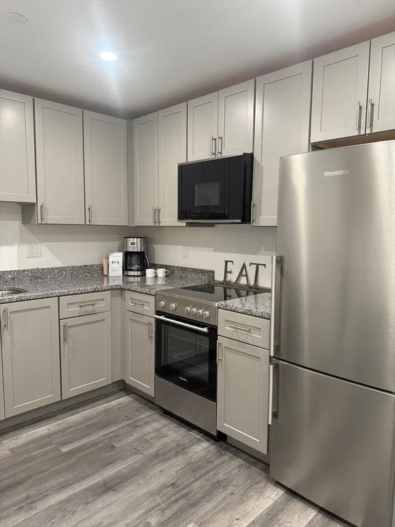 Studio bed, 1 bath apartment for rent at 585 Essex St Unit PH 519, Lynn — photo 1 of 19