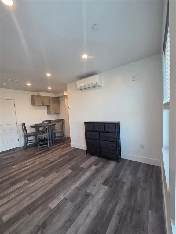 2 bed, 1 bath apartment for rent at 585 Essex St Unit PH 609, Lynn — photo 7 of 27