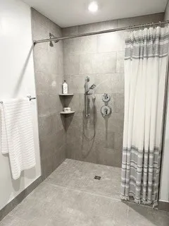 Studio bed, 1 bath apartment for rent at 585 Essex St Unit PH 627, Lynn — photo 6 of 21