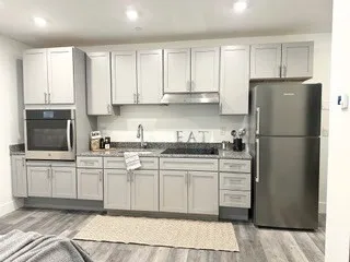 Studio bed, 1 bath apartment for rent at 585 Essex St Unit PH 627, Lynn — photo 4 of 21
