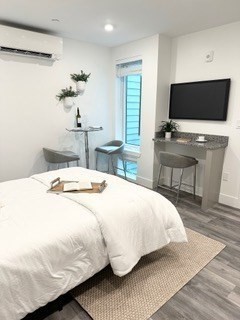 Studio bed, 1 bath apartment for rent at 585 Essex St Unit PH 725, Lynn — photo 6 of 28