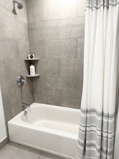 Studio bed, 1 bath apartment for rent at 585 Essex St Unit PH 725, Lynn — photo 2 of 28
