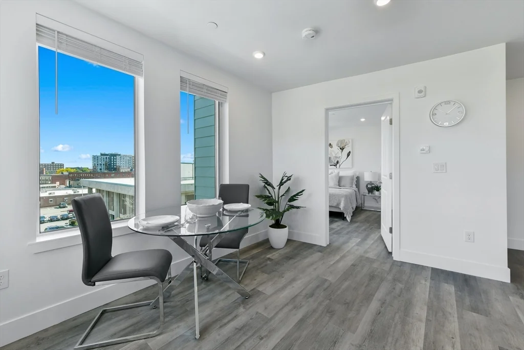 1 bed, 1 bath apartment for rent at 585 Essex Unit 516, Lynn — photo 8 of 14