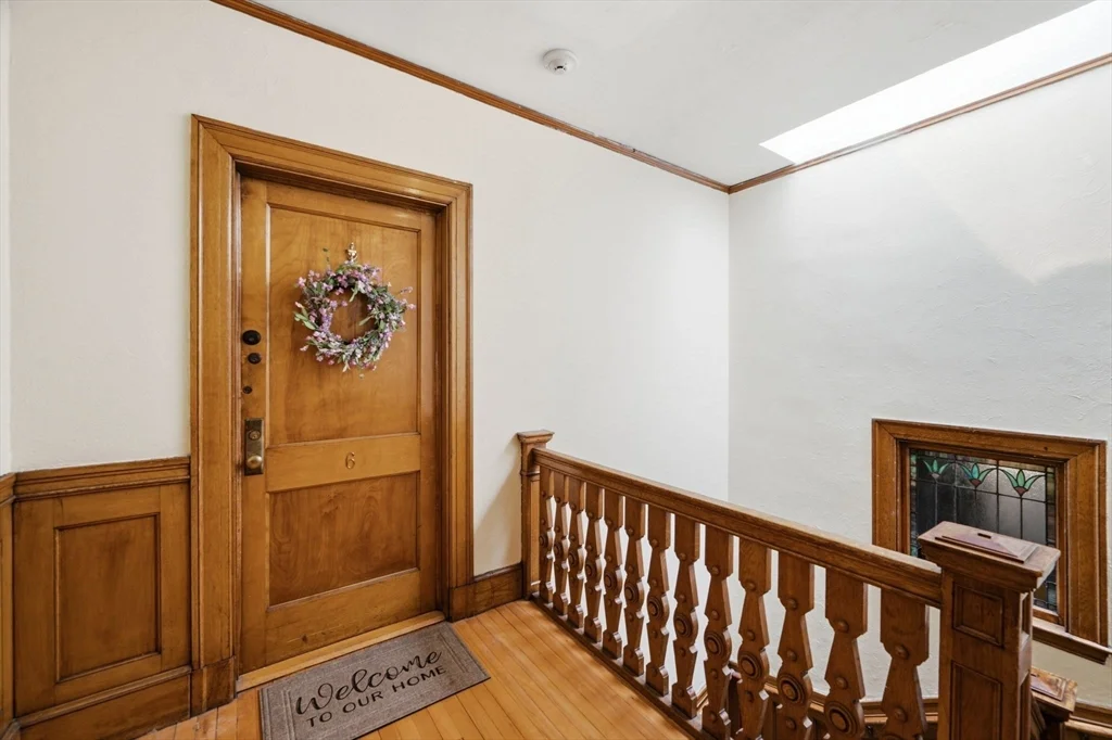 3 bed, 1 bath apartment for rent at 585 Franklin St Unit 6, Melrose — photo 3 of 31