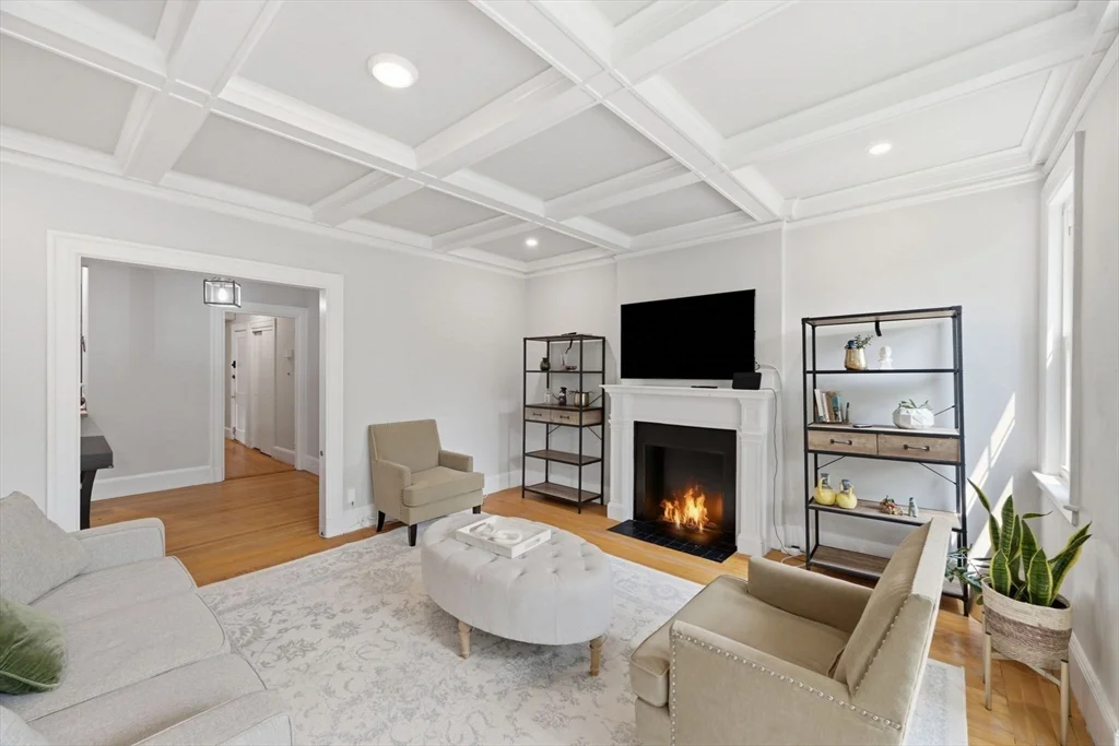 3 bed, 1 bath apartment for rent at 585 Franklin St Unit 6, Melrose — photo 7 of 31