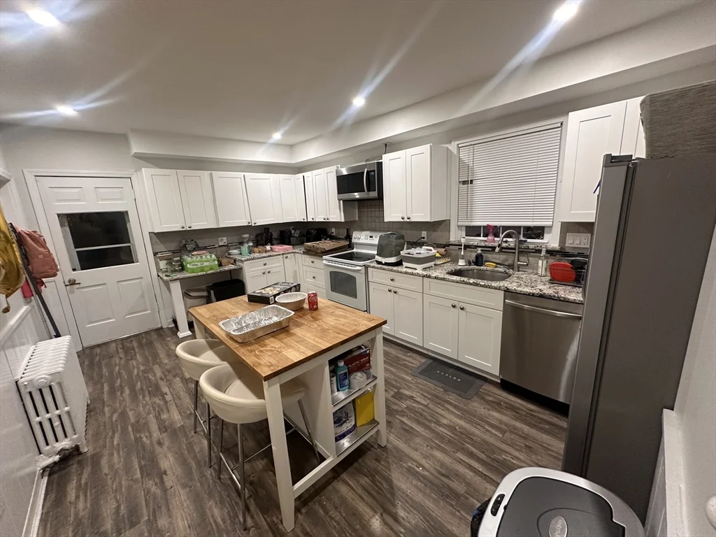 3 bed, 1 bath apartment for rent at 585 Main St Unit -, Watertown — photo 5 of 29