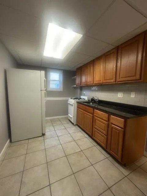 1 bed, 1 bath apartment for rent at 585 Revere Beach Blvd Unit A, Revere — photo 5 of 6