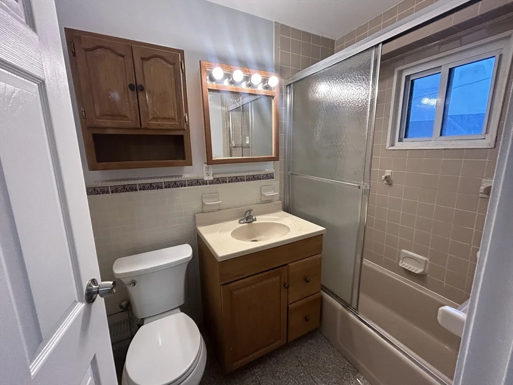 2 bed, 2 bath apartment for rent at 585 Revere Beach Pkwy Unit 112, Revere — photo 8 of 15