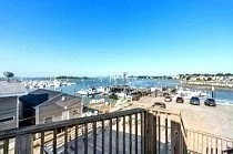 2 bed, 1 bath apartment for rent at 585 Shirley St Unit 2, Winthrop — photo 3 of 12
