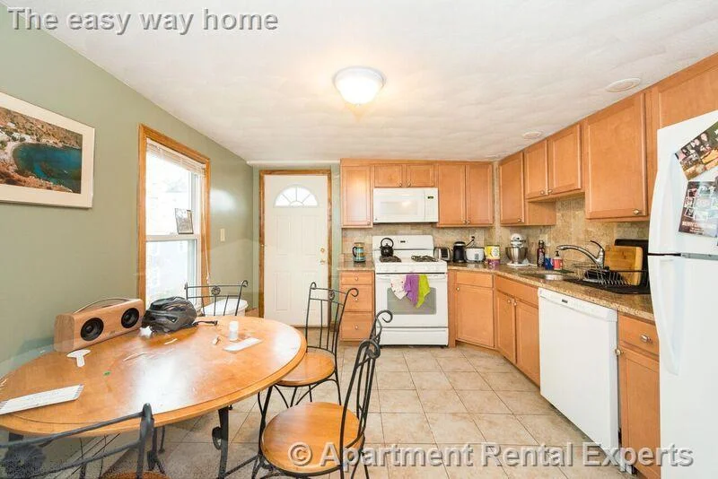 4 bed, 1 bath apartment for rent at 585 Somerville Ave Unit A-1, Porter Square — photo 1 of 6