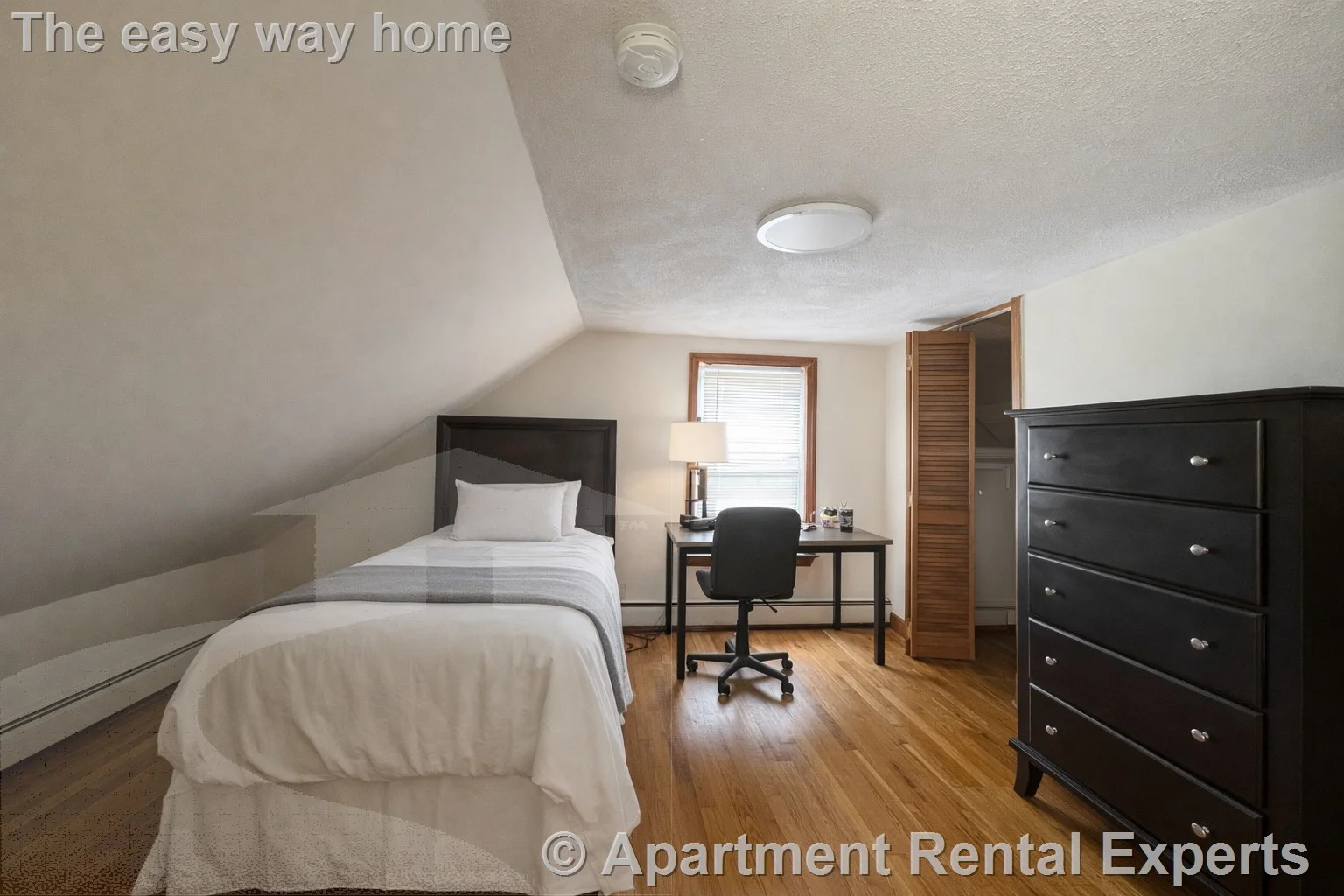 4 bed, 1 bath apartment for rent at 585 Somerville Ave Unit A-1, Porter Square — photo 4 of 12