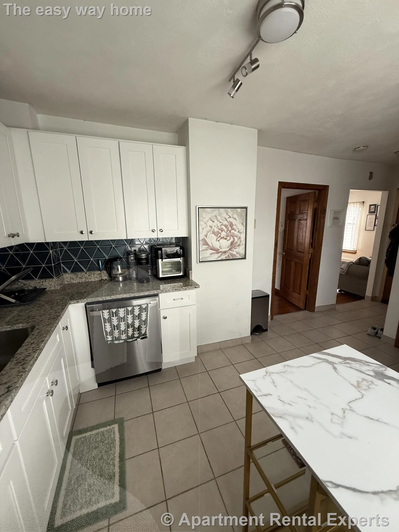 1 bed, 1 bath apartment for rent at 585 Somerville Ave Unit A, Porter Square — photo 3 of 13