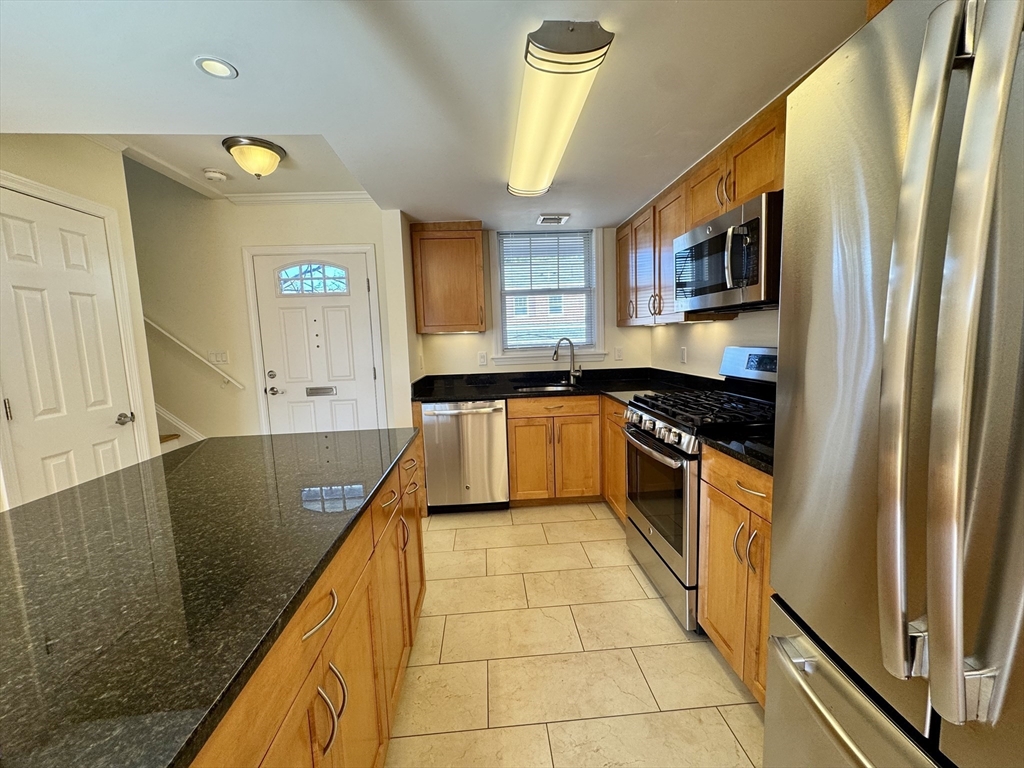 1 bed, 1 bath apartment for rent at 585 Vfw Pkwa Unit 509, Brookline — photo 2 of 9