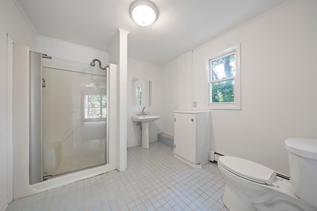 4 bed, 2 bath apartment for rent at 585 Washington St, Franklin — photo 26 of 39