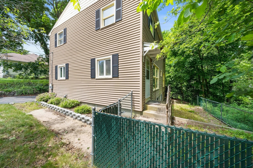 4 bed, 2 bath apartment for rent at 585 Washington St, Franklin — photo 33 of 39