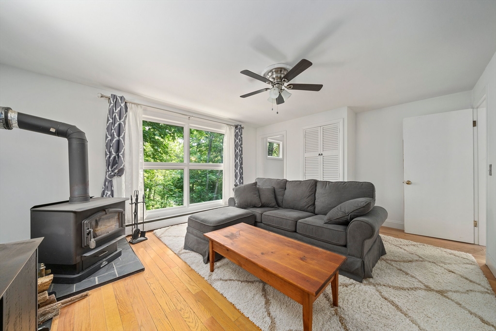 4 bed, 2 bath apartment for rent at 585 Washington St, Franklin — photo 14 of 39