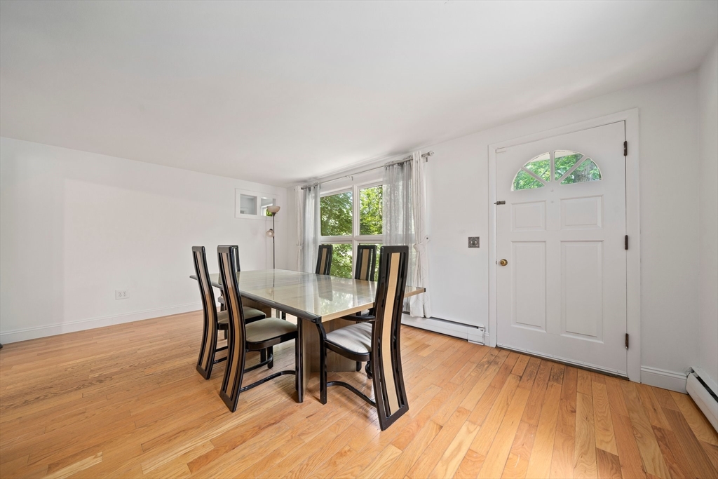 4 bed, 2 bath apartment for rent at 585 Washington St, Franklin — photo 12 of 39