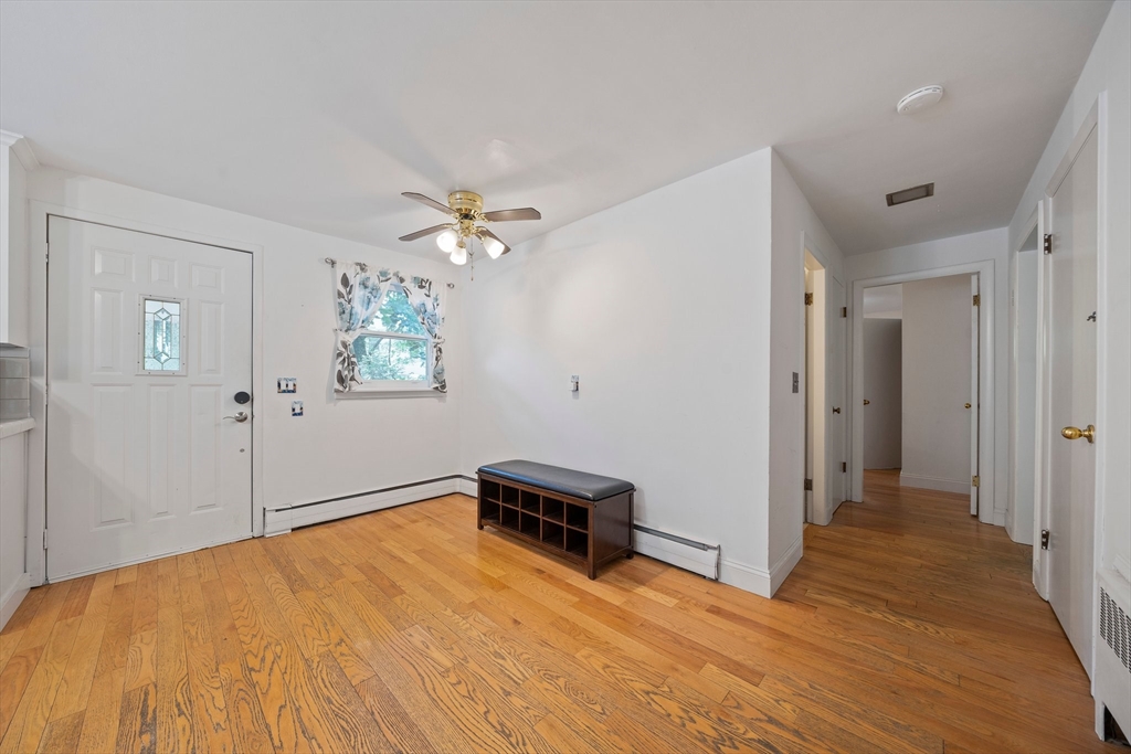 4 bed, 2 bath apartment for rent at 585 Washington St, Franklin — photo 8 of 39