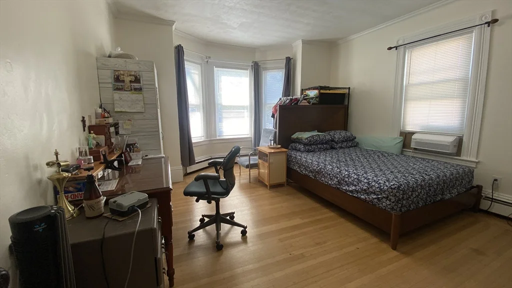 2 bed, 1 bath apartment for rent at 585 Western Ave Unit 1, Lynn — photo 5 of 9
