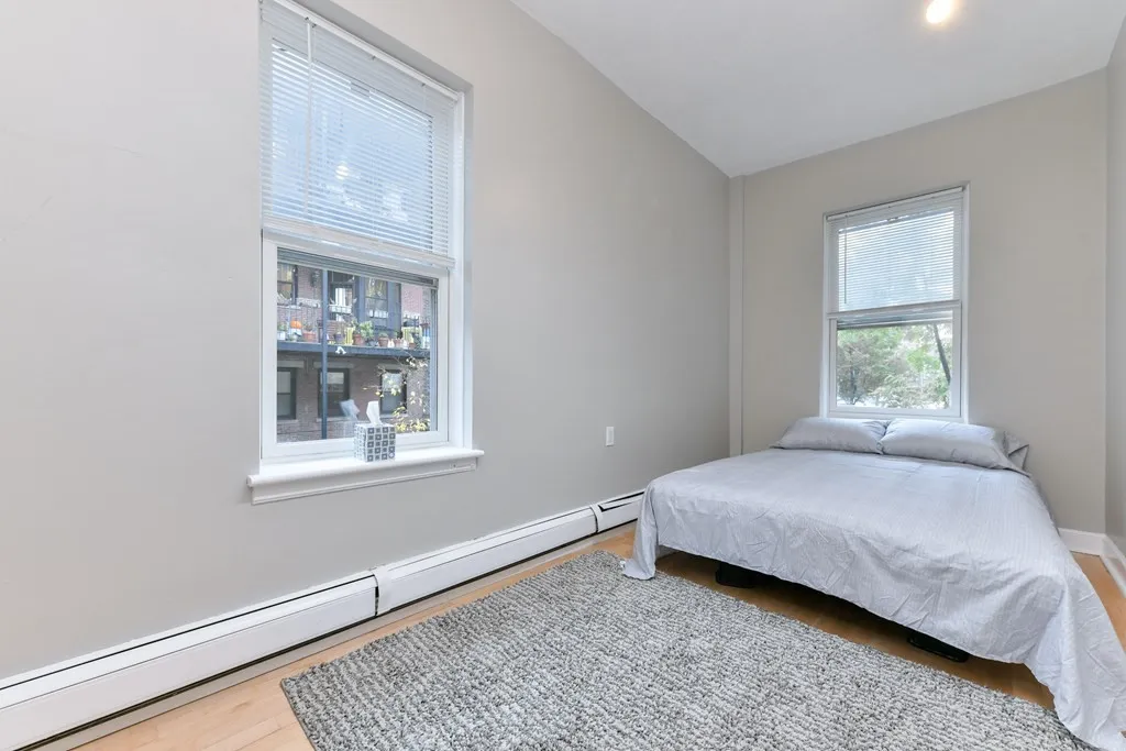 4 bed, 2 bath apartment for rent at 586 Columbus Ave Unit 1, Roxbury — photo 3 of 16