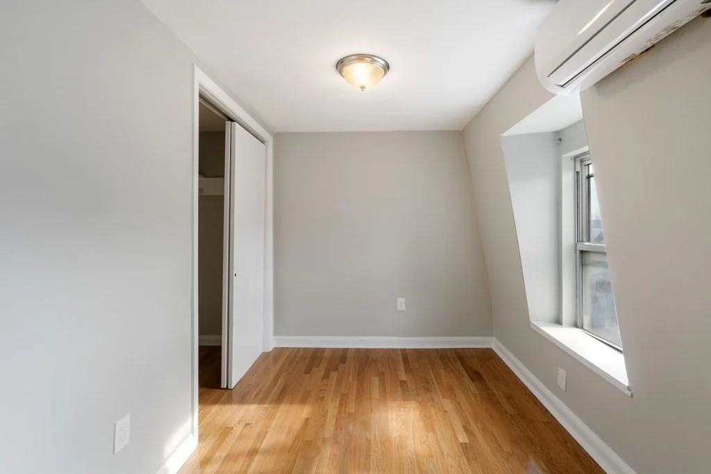 2 bed, 1 bath apartment for rent at 586 East Broadway Unit 3, Boston — photo 11 of 26
