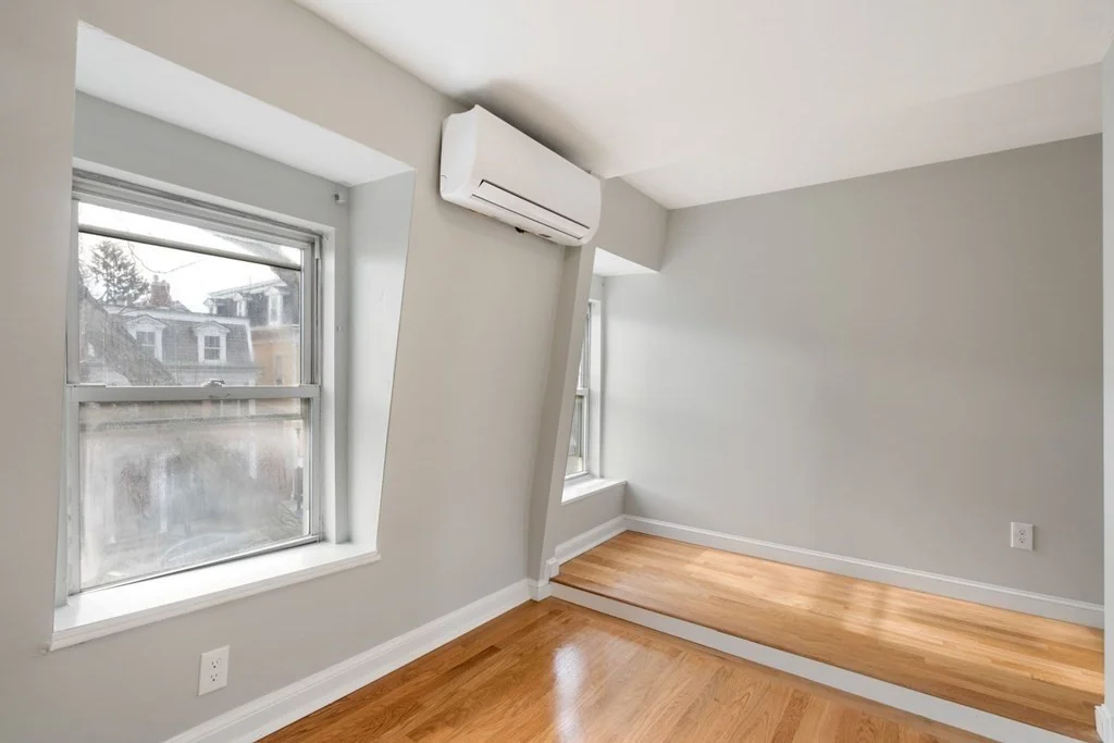 2 bed, 1 bath apartment for rent at 586 East Broadway Unit 3, Boston — photo 10 of 26