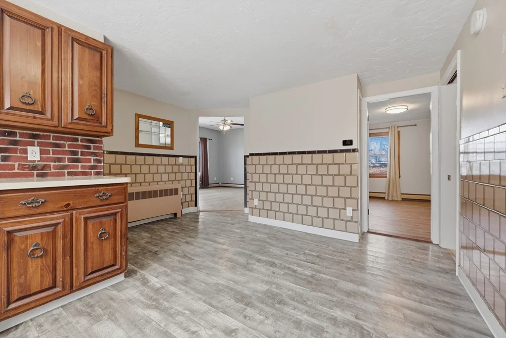 2 bed, 1 bath apartment for rent at 586 Franklin St Unit 1, Worcester — photo 7 of 20
