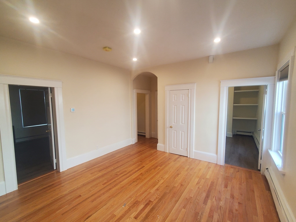 2 bed, 1 bath apartment for rent at 586 Freeport Unit 1, Dorchester — photo 5 of 16