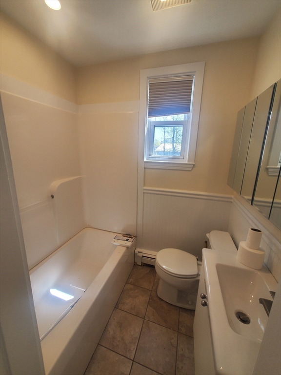 2 bed, 1 bath apartment for rent at 586 Freeport Unit 1, Dorchester — photo 7 of 16