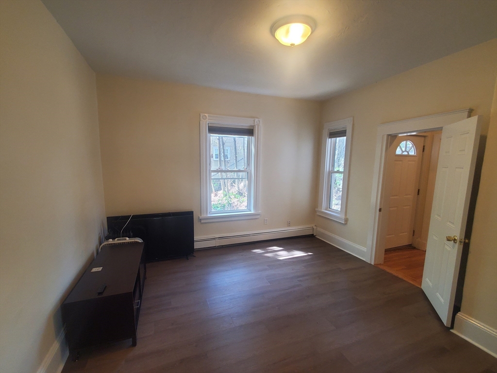 2 bed, 1 bath apartment for rent at 586 Freeport Unit 1, Dorchester — photo 8 of 16