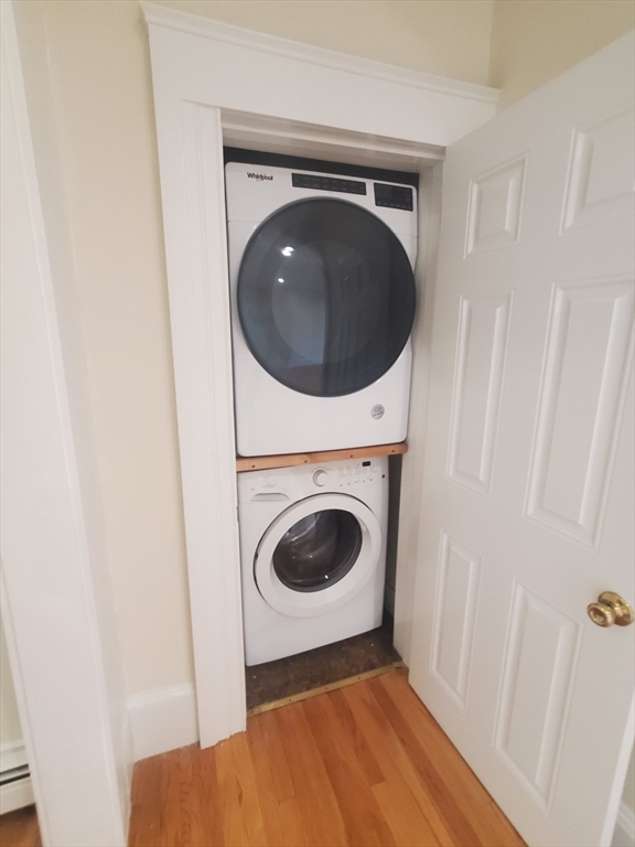 2 bed, 1 bath apartment for rent at 586 Freeport Unit 1, Dorchester — photo 2 of 16