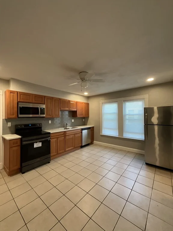 3 bed, 1 bath apartment for rent at 586 Salem St Unit 3, Malden