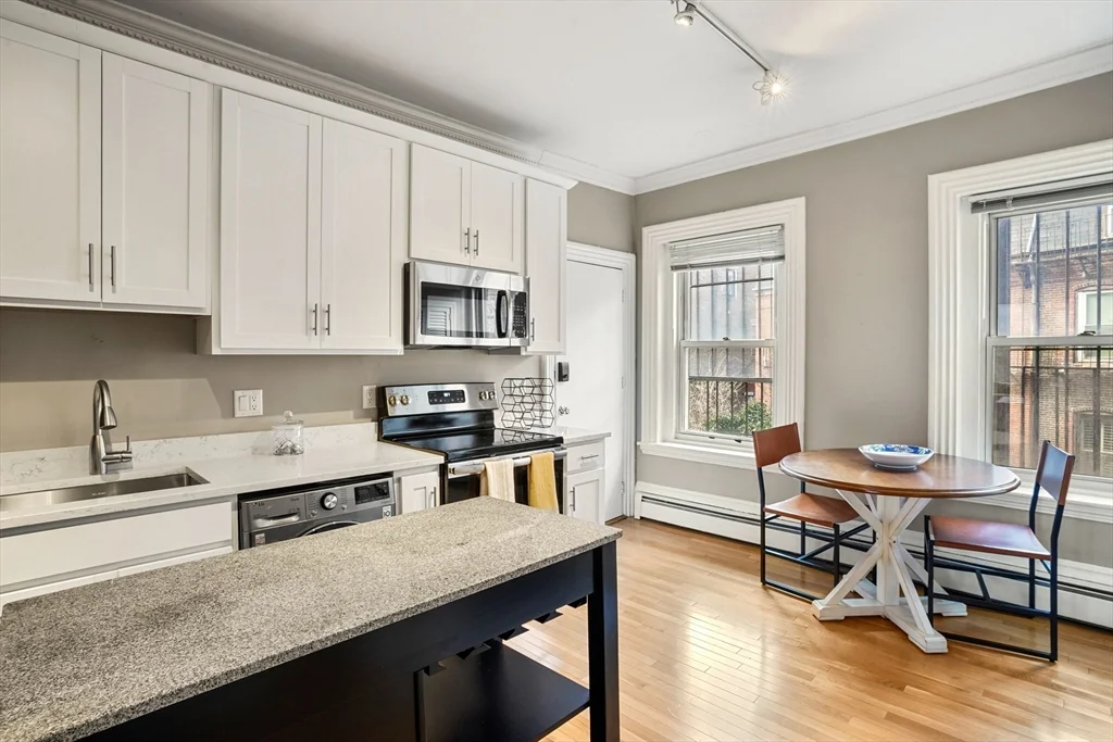 1 bed, 1 bath apartment for rent at 587 Tremont St Unit 3, South End — photo 7 of 13