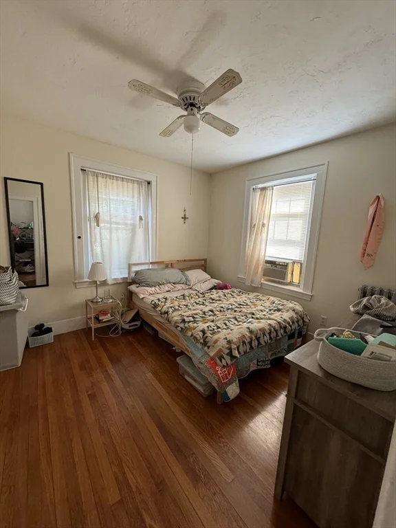 1 bed, 1 bath apartment for rent at 588 Washington St Unit 4, Coolidge Corner — photo 2 of 7